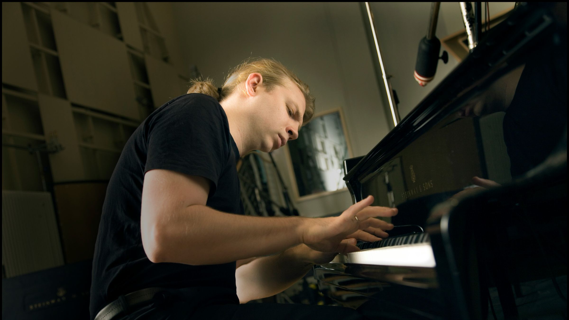 Denis Kozhukhin - 1 Denis Kozhukhin - 1